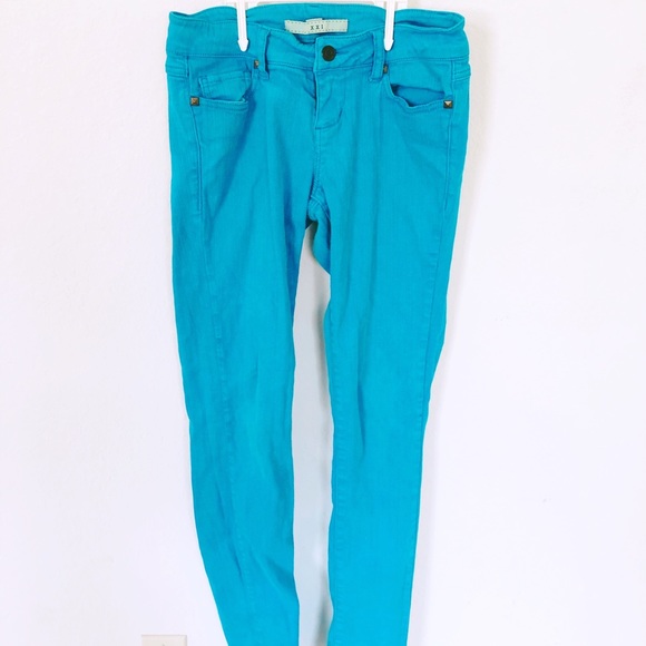 Blue Jeans with silver Studs from F21 - Picture 3 of 7